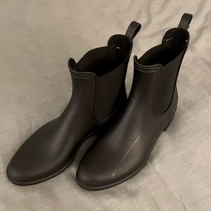Black Aldo Chelsea Ankle Rainboots